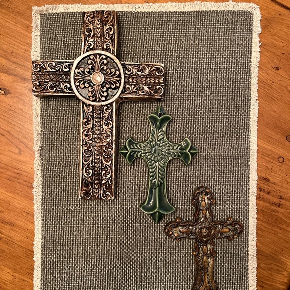 Bundle of 3 Crosses - Picture 2 of 15